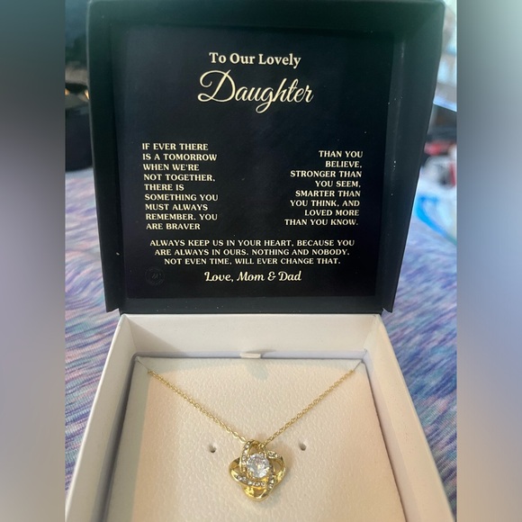 ‘To Our Daughter’ Diamond Gold Necklace *BRAND NEW* - Picture 4 of 7